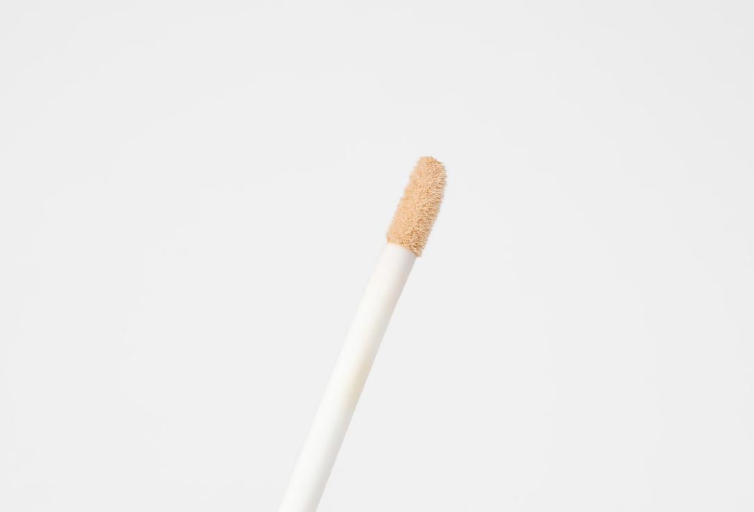 KARA BEAUTY Long-wear hydrating eye primer Essential Eye Primer