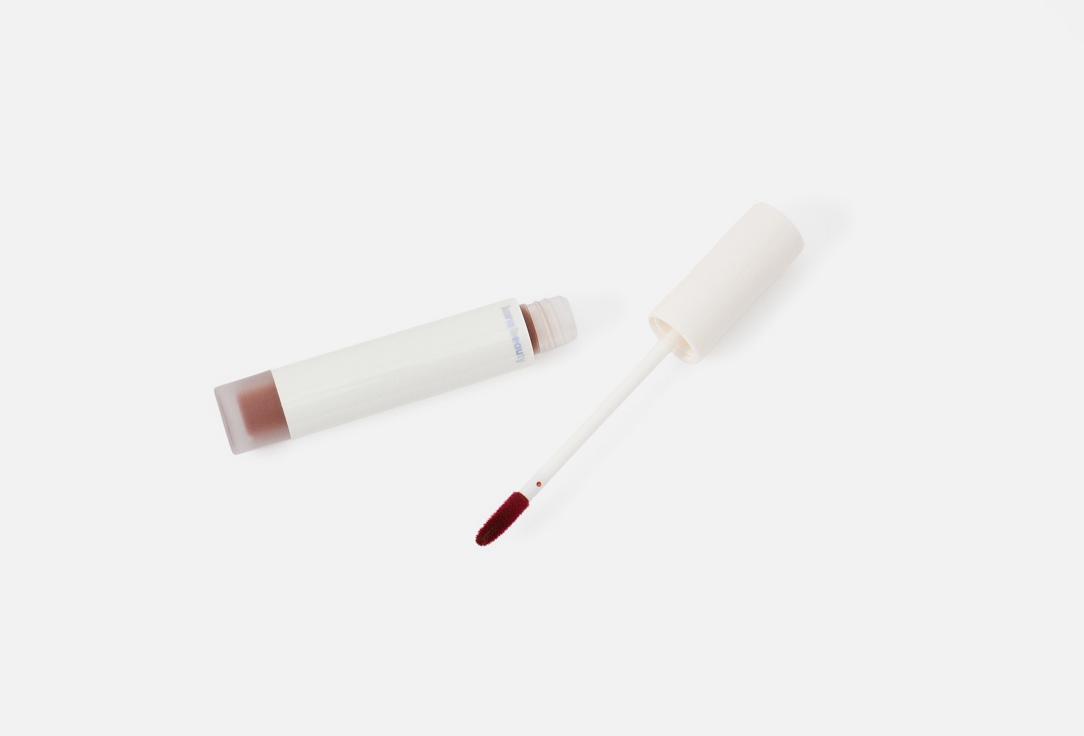 KARA BEAUTY Hydrating glossy lip tint Stay Glassy Sweet Talk 3.8 g KARA BEAUTY Hydrating glossy lip tint Stay Glassy