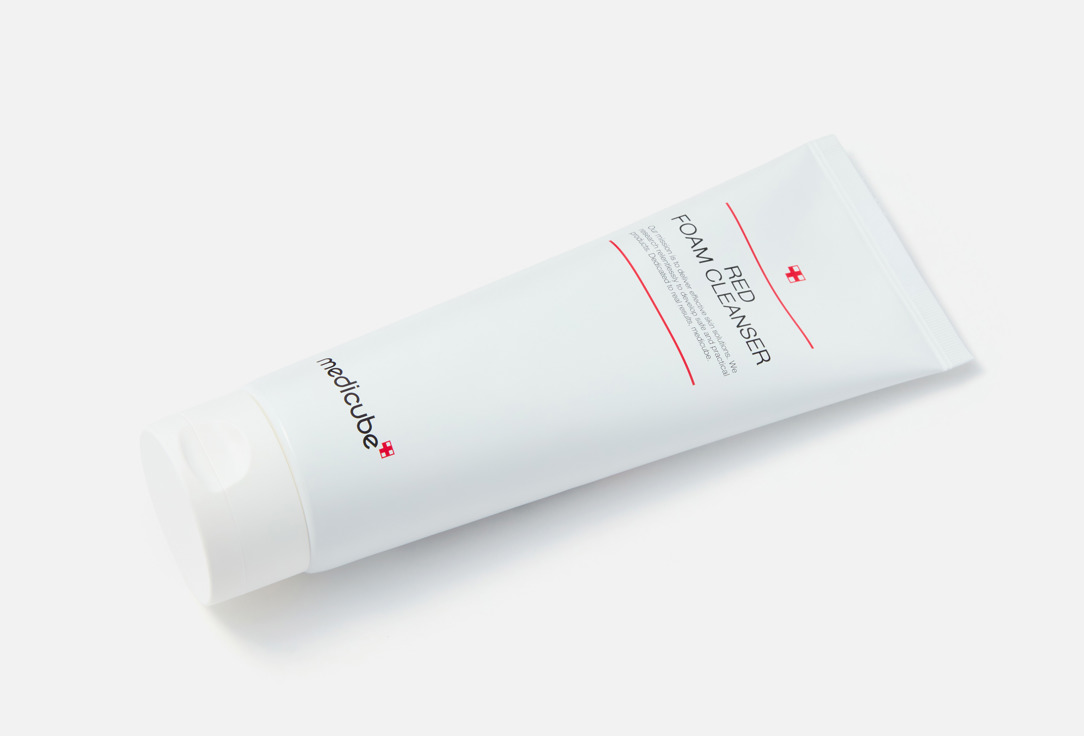 Medicube Cleansing foam for problem skin Red