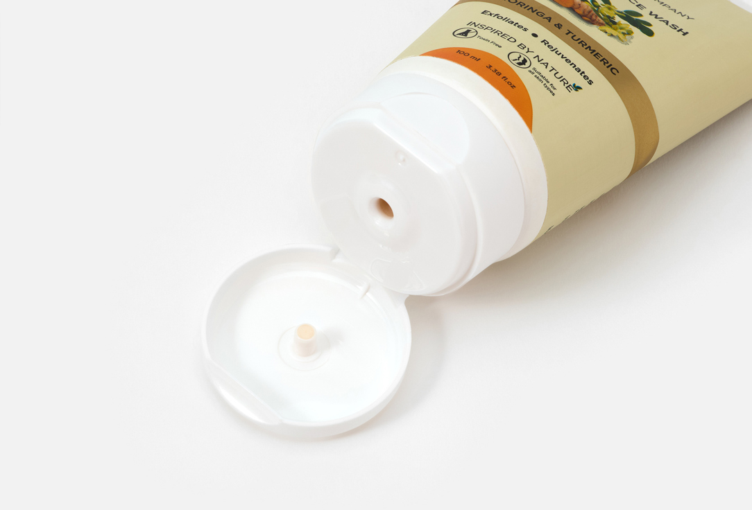 The Man Company Cleansing Foam Turmeric & Moringa De-Tan Face Wash