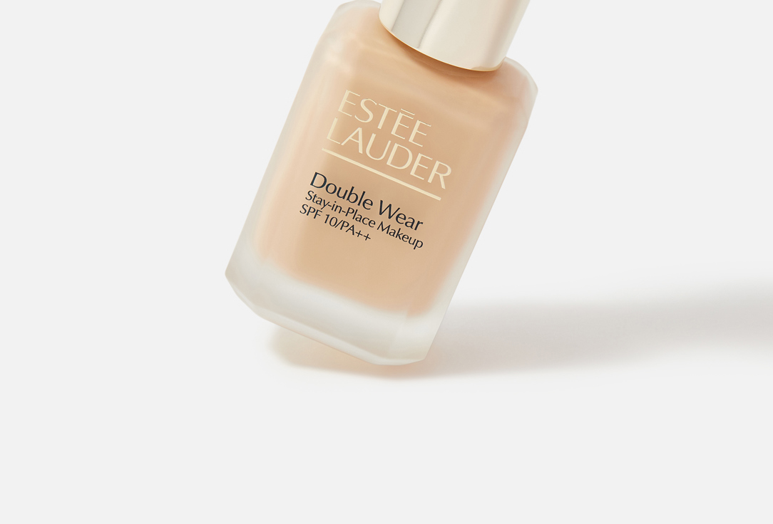 Estée Lauder liquid matte foundation SPF 16 Double Wear Stay in Place