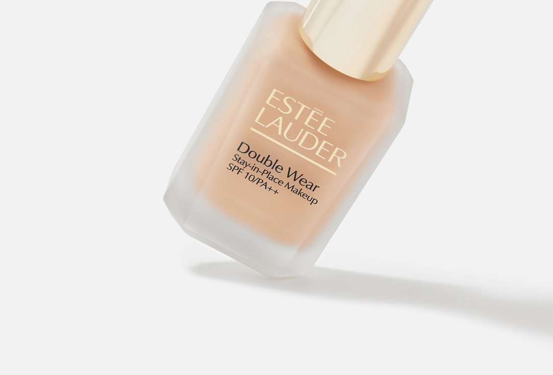 Estée Lauder liquid matte foundation SPF 10 Double Wear Stay in Place