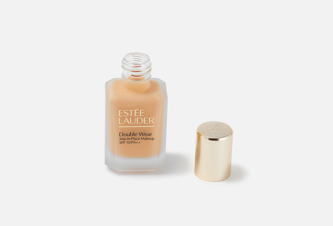 Estée Lauder liquid matte foundation SPF 10 Double Wear Stay in Place