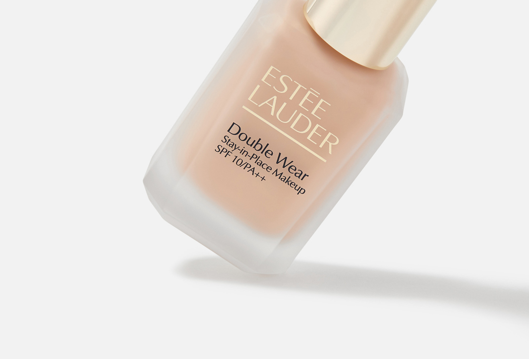 Estée Lauder liquid matte foundation SPF 10 Double Wear Stay in Place