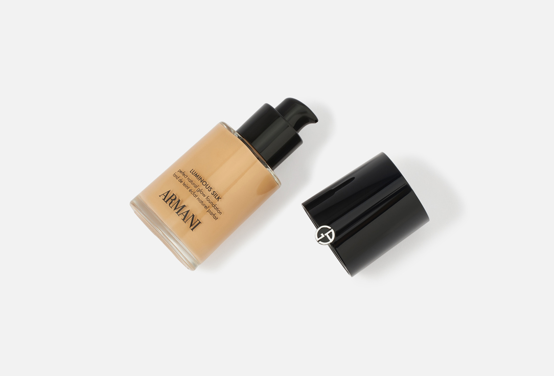 Armani Liquid foundation Luminous Silk