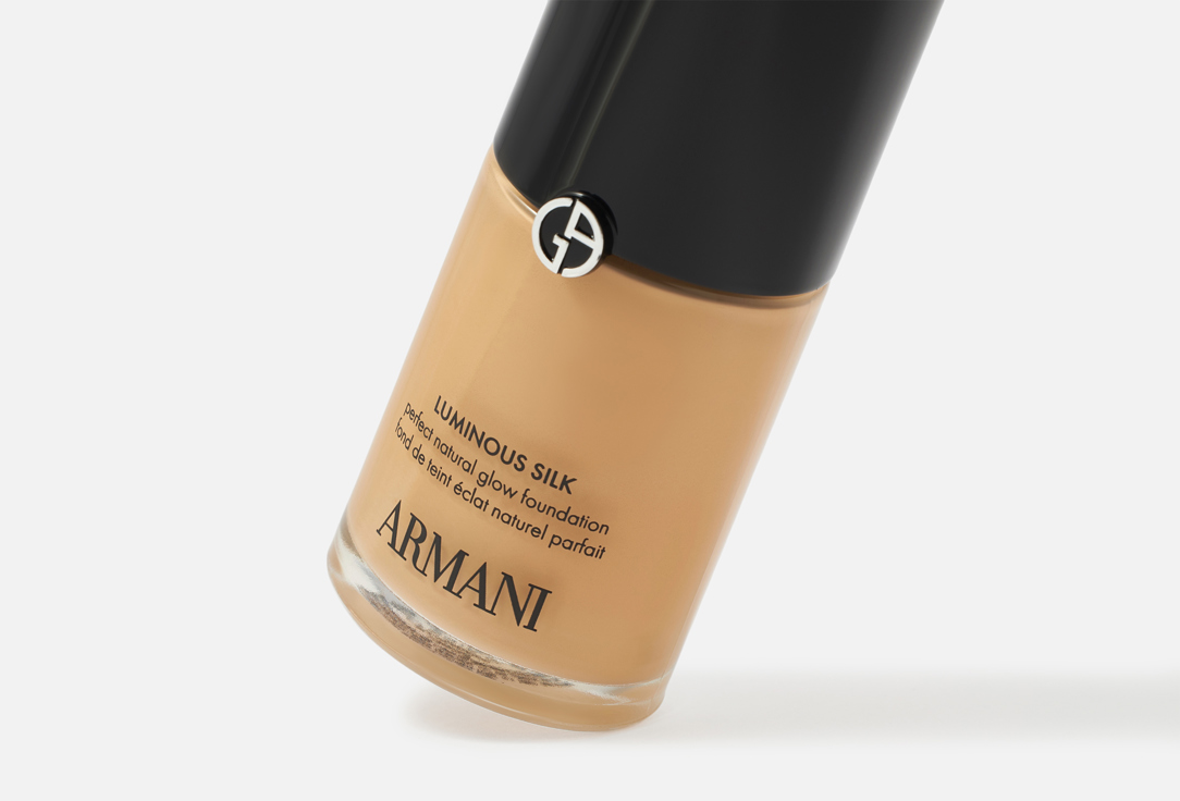 Armani Liquid foundation Luminous Silk