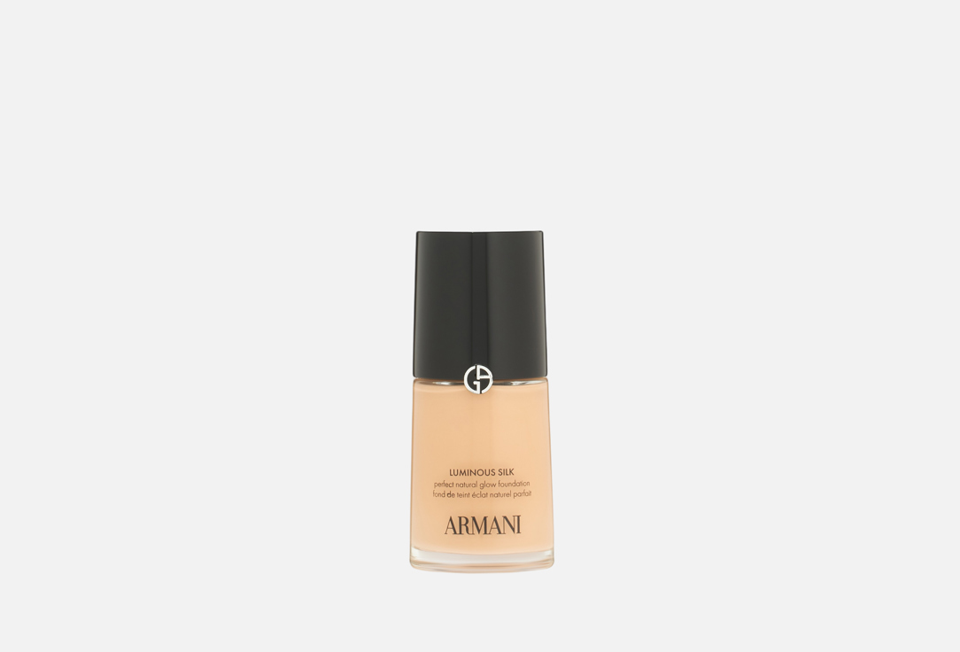 Armani Liquid foundation Luminous Silk 4.5, Light, Neutral peach 30 ml Armani Liquid foundation Luminous Silk