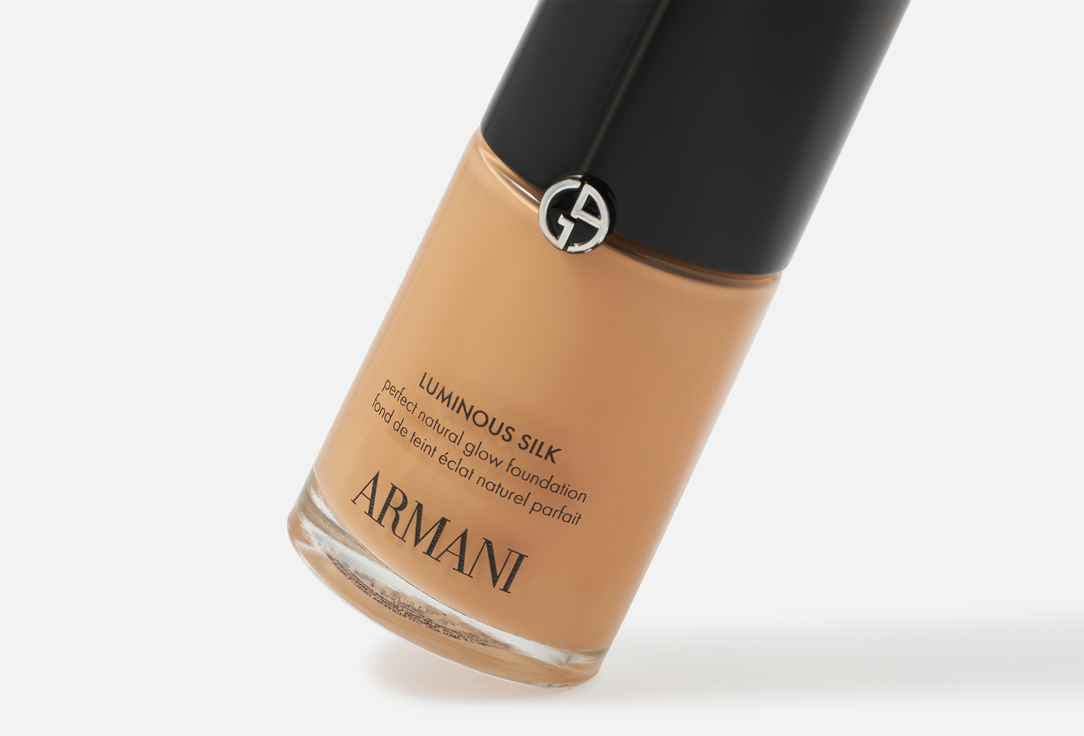 Armani Liquid foundation Luminous Silk