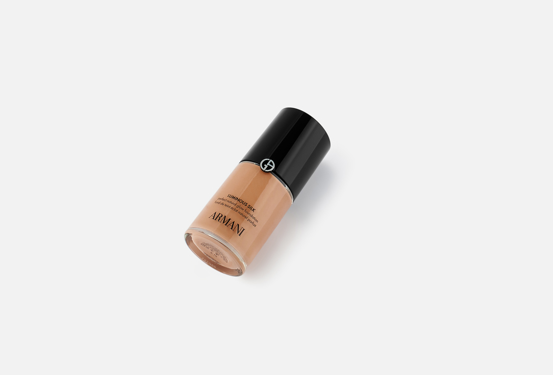 Armani Liquid foundation Luminous Silk