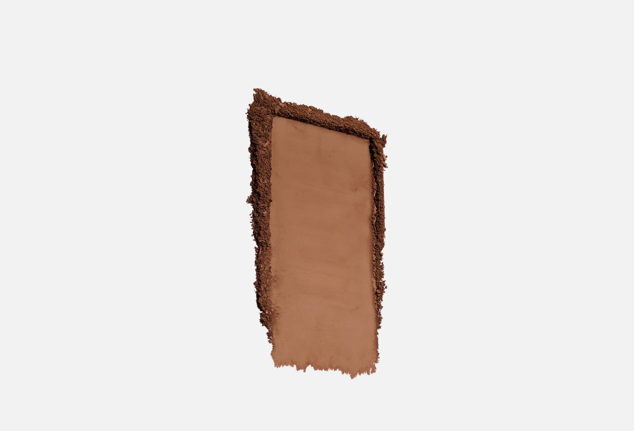 Kylie Cosmetics compact powder foundation Natural Blur Powder Foundation