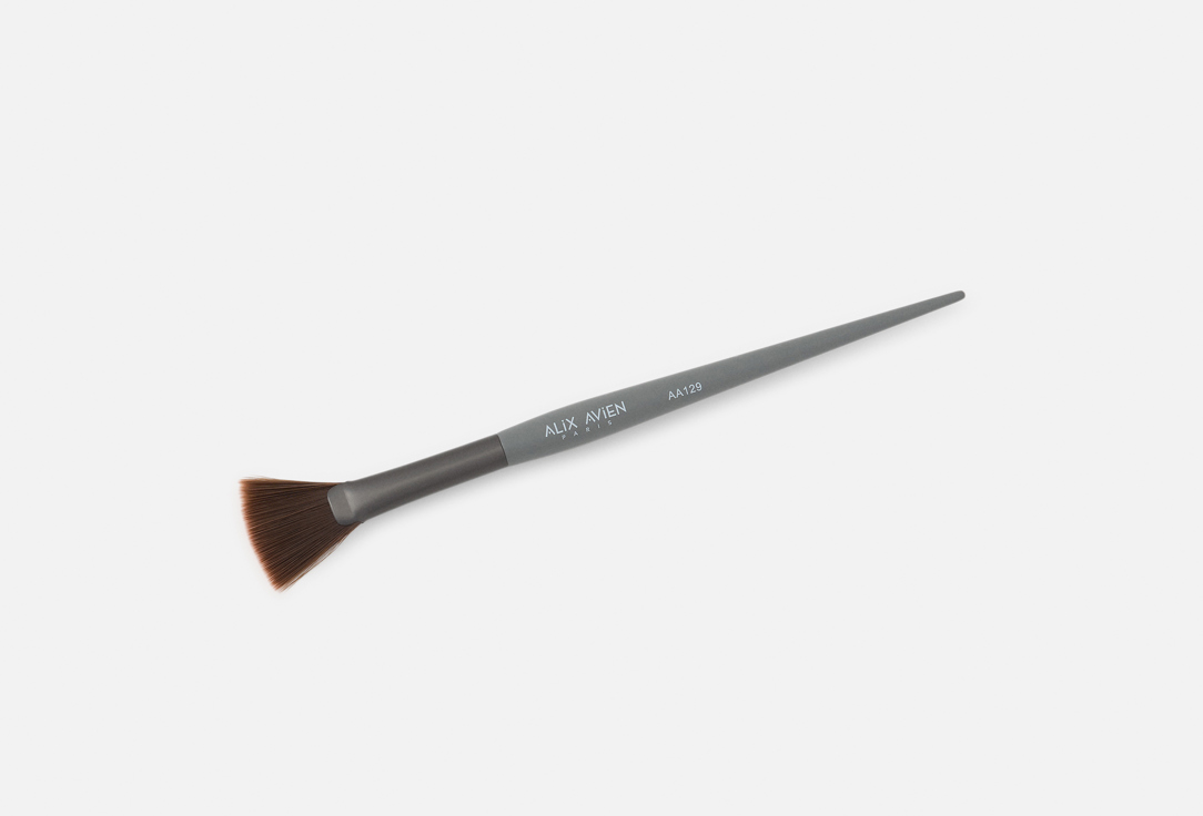 ALIX AVIEN Makeup Brush Fan Brush