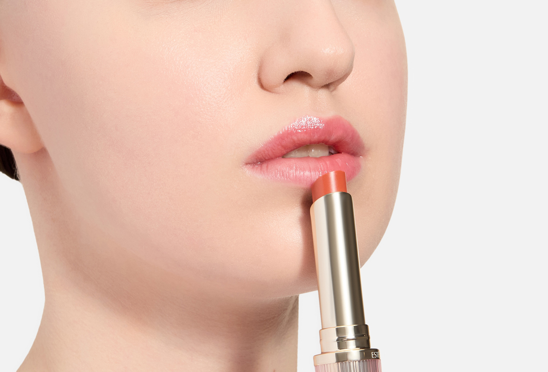 Estee Lauder Ухаживающий оттеночный бальзам для губ Futurist HydraPlump Lip Balm