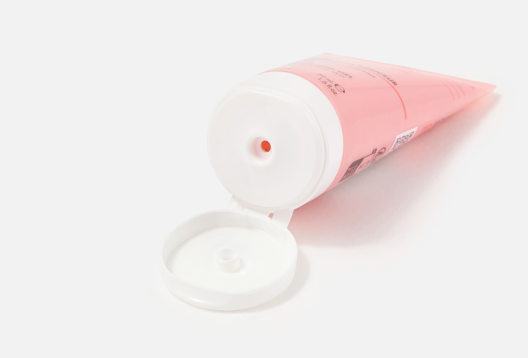 EAU THERMALE AVENE Softening & Exfoliating Face Gel gentle