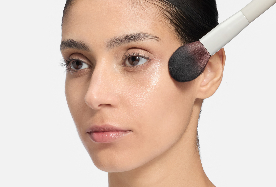 MakeUp Revolution Face highlighter stick Glass Halo