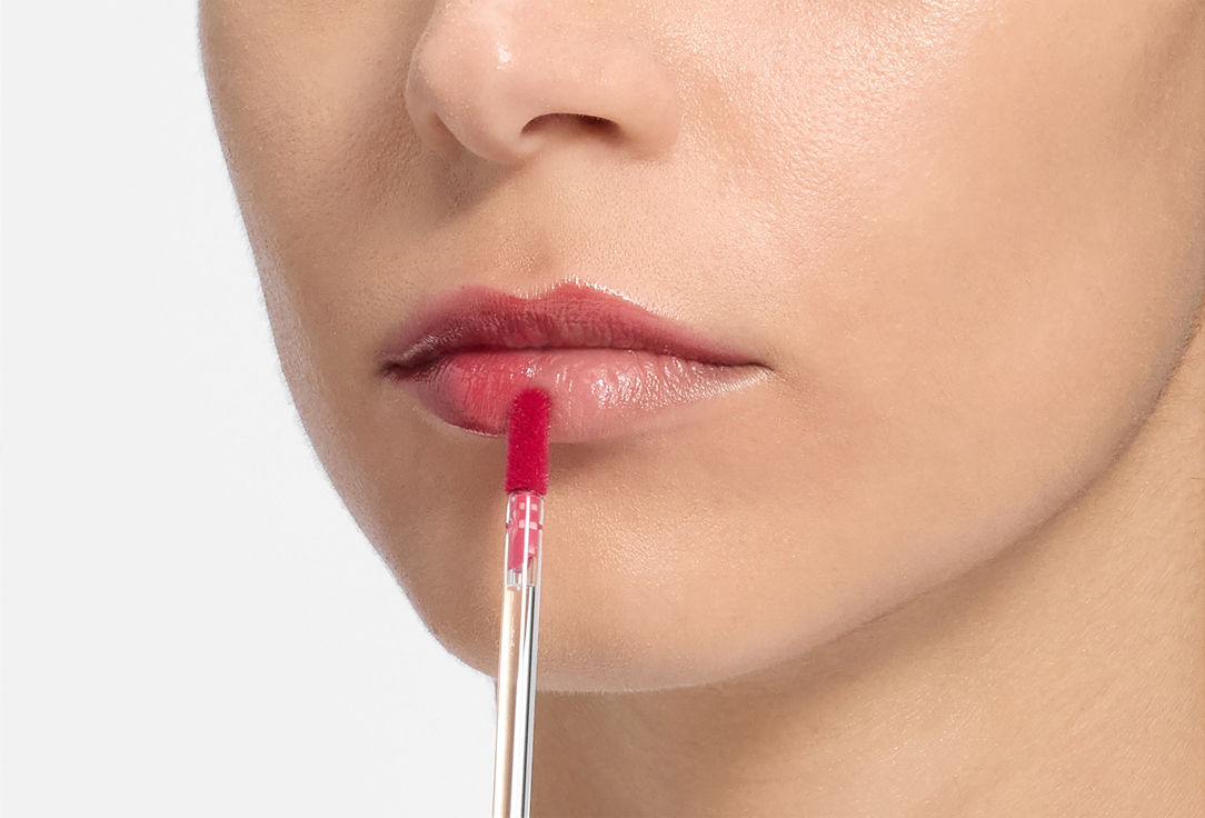MakeUp Revolution Glossy lip tint Kiss Drip Cherry Glace 3 ml MakeUp Revolution Glossy lip tint Kiss Drip