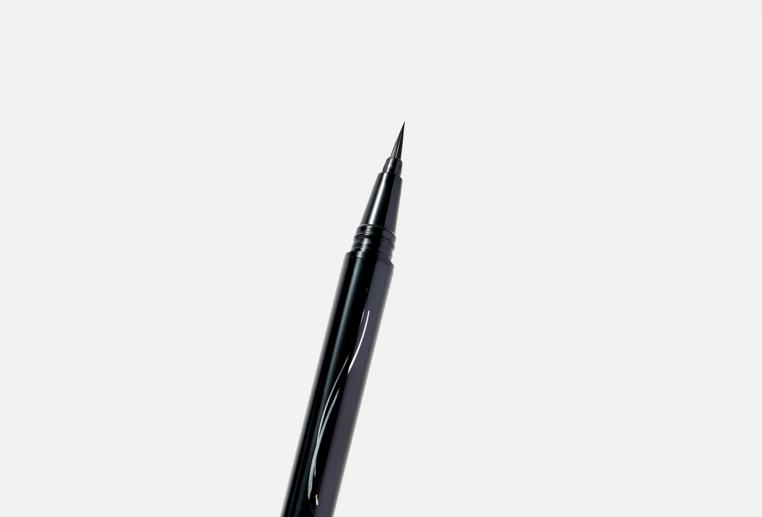 ZeeSea Long-lasting eyeliner pen Shining Black 0.5 ml ZeeSea Long-lasting eyeliner pen Shining