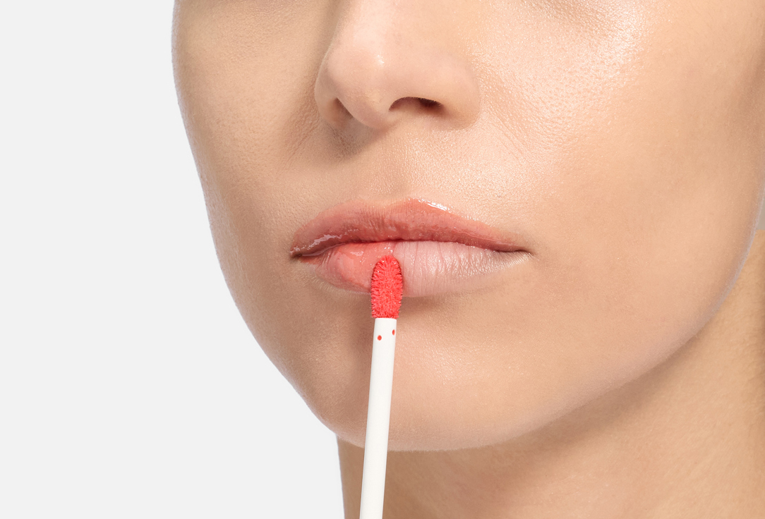 Florasis Glossy finish lip gloss Celestial Luster