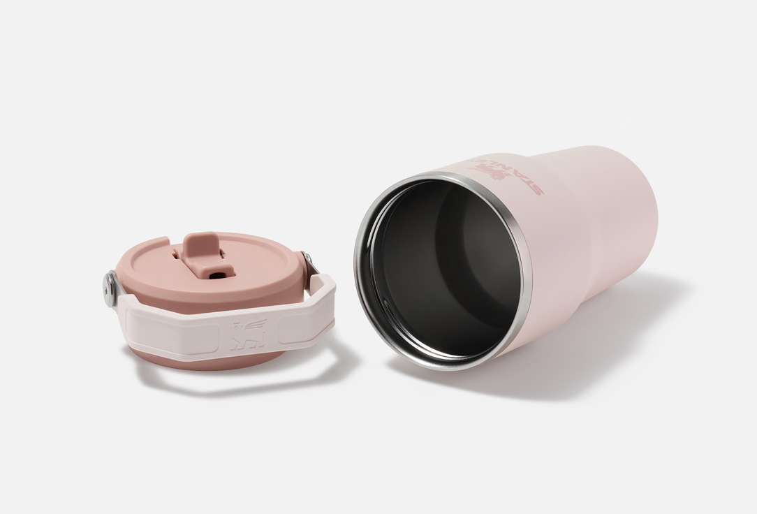 Stanley Travel tumbler with a straw Iceflow Flipstraw 2.0