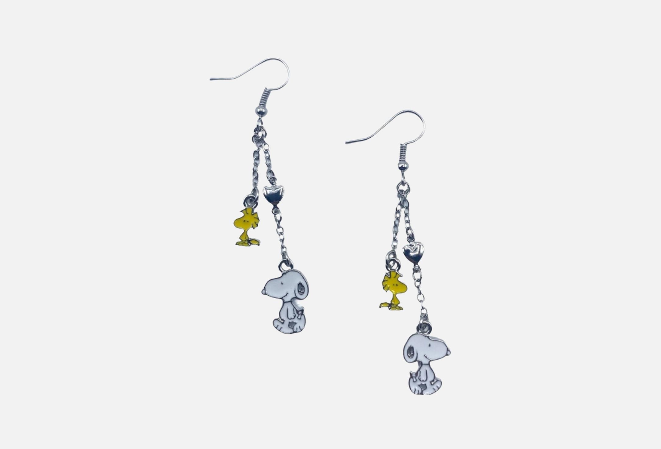 Peanuts Snoopy and Woodstock  1 White/yellow enamel
