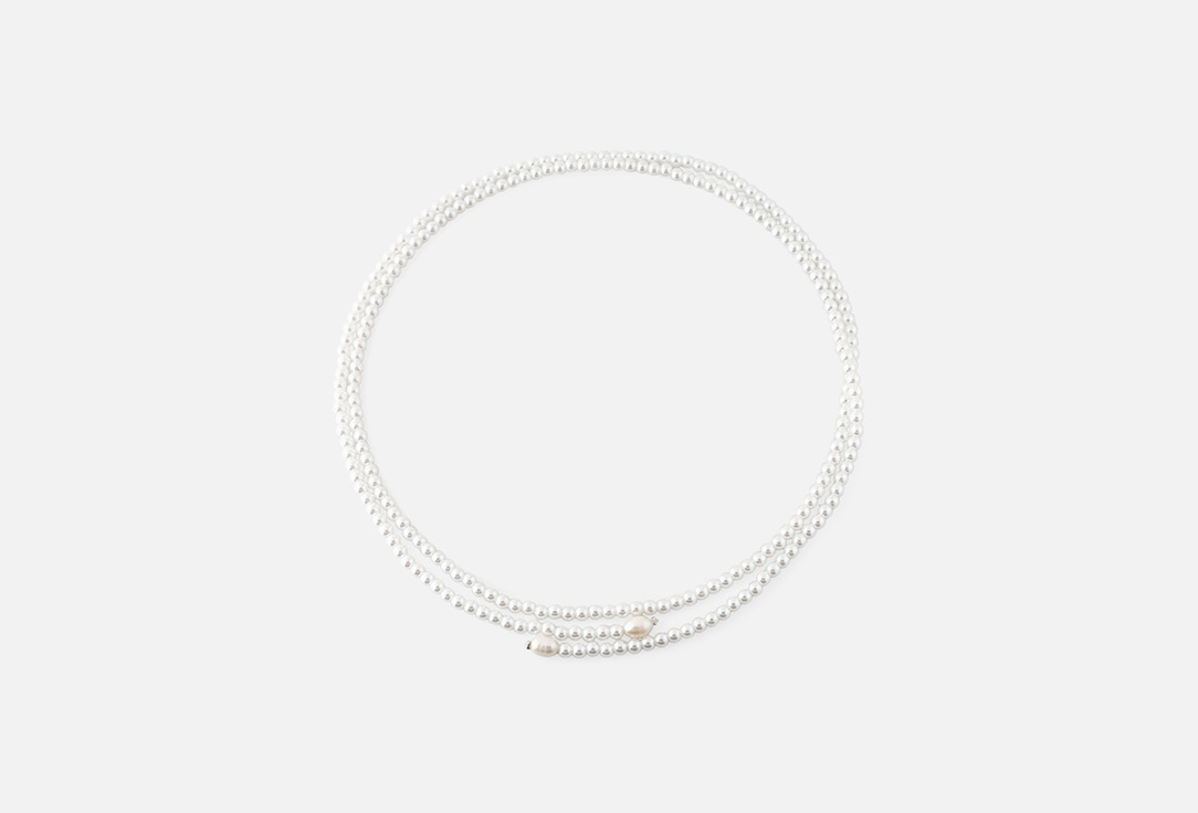 Herald Percy Necklace A long string of pearl beads