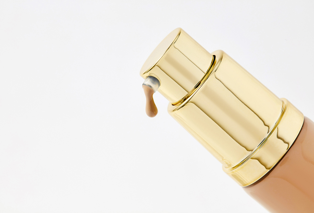 Estée Lauder Moisturizing foundation SPF 45 Futurist hydra rescue
