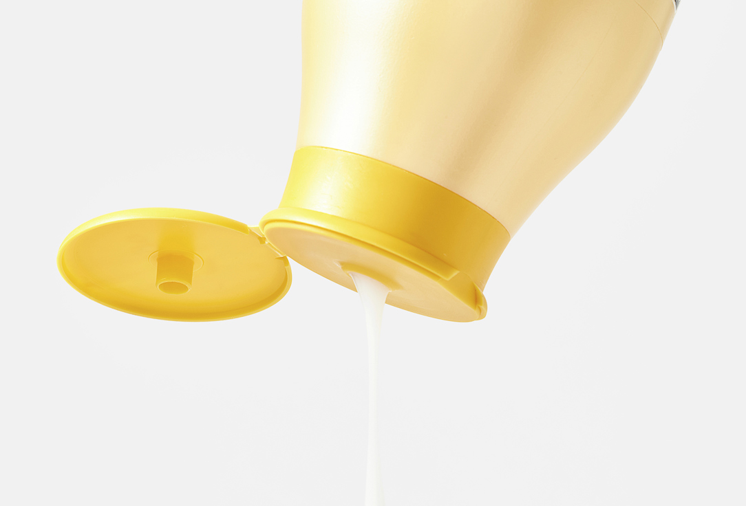 Cottage Moisturizing Shower Milk Delicious vanilla