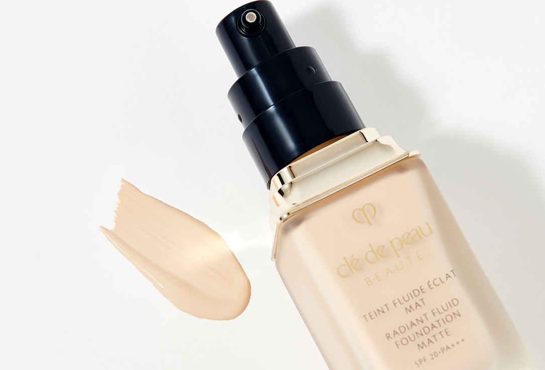 Clé de Peau Beauté Liquid foundation SPF 20 Radiant Fluid Foundation Matte I10, Very light ivory 35 ml Clé de Peau Beauté Liquid foundation SPF 20 Radiant Fluid Foundation Matte