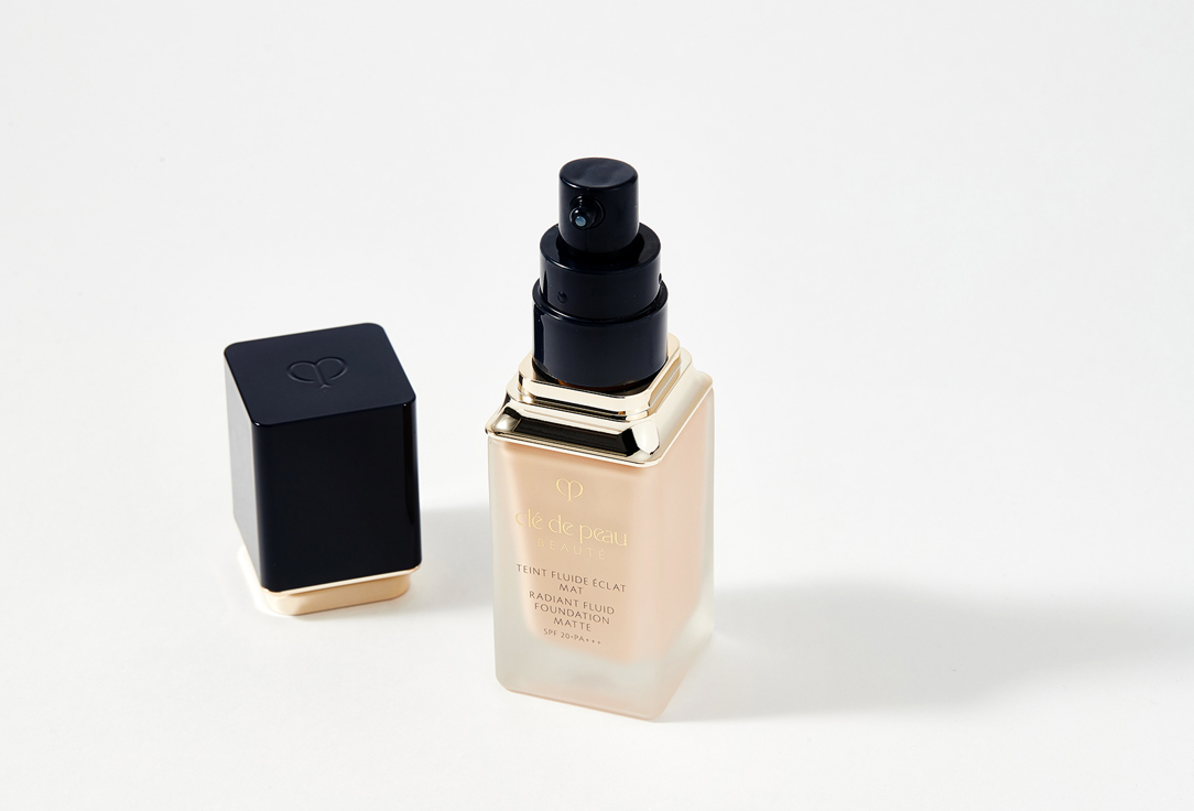 Clé de Peau Beauté Liquid foundation SPF 20 Radiant Fluid Foundation Matte
