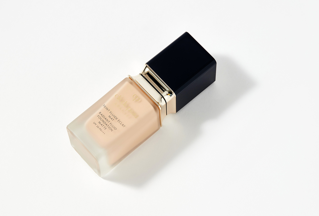 Clé de Peau Beauté Liquid foundation SPF 20 Radiant Fluid Foundation Matte