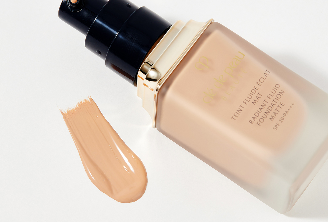 Clé de Peau Beauté Liquid foundation SPF 20 Radiant Fluid Foundation Matte