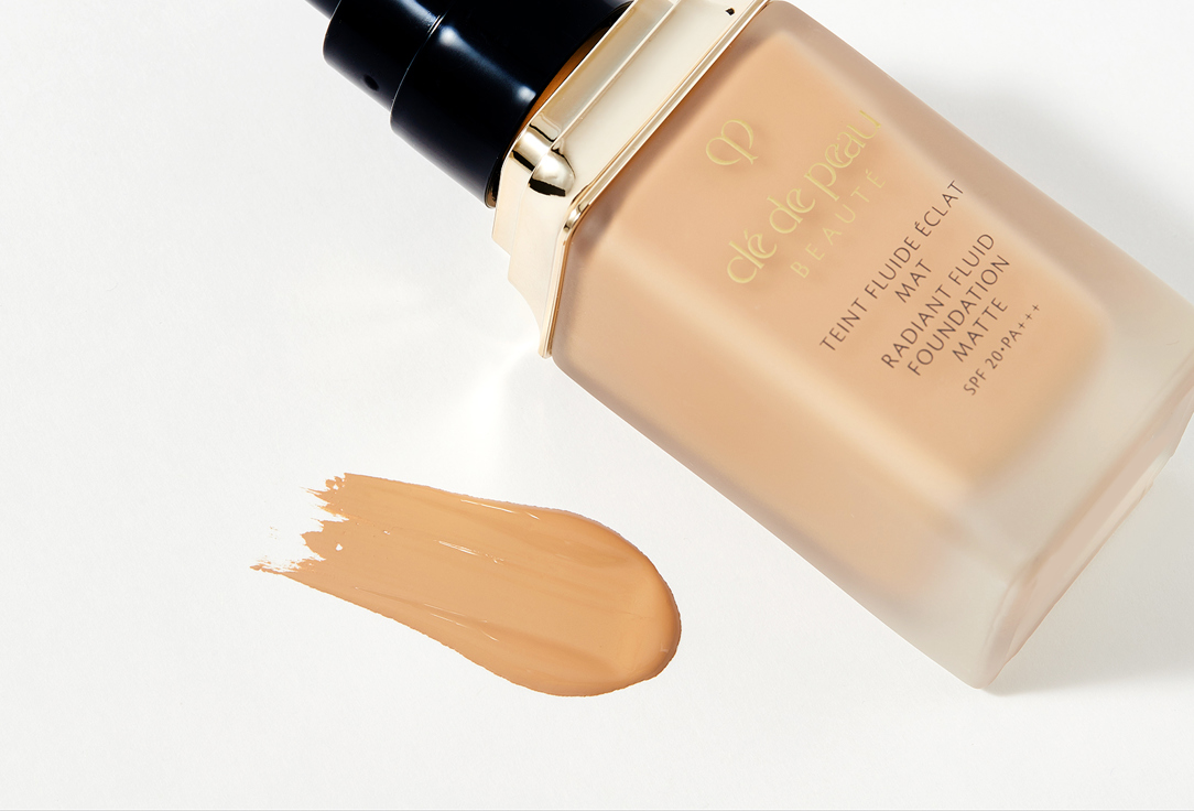 Clé de Peau Beauté Liquid foundation SPF 20 Radiant Fluid Foundation Matte