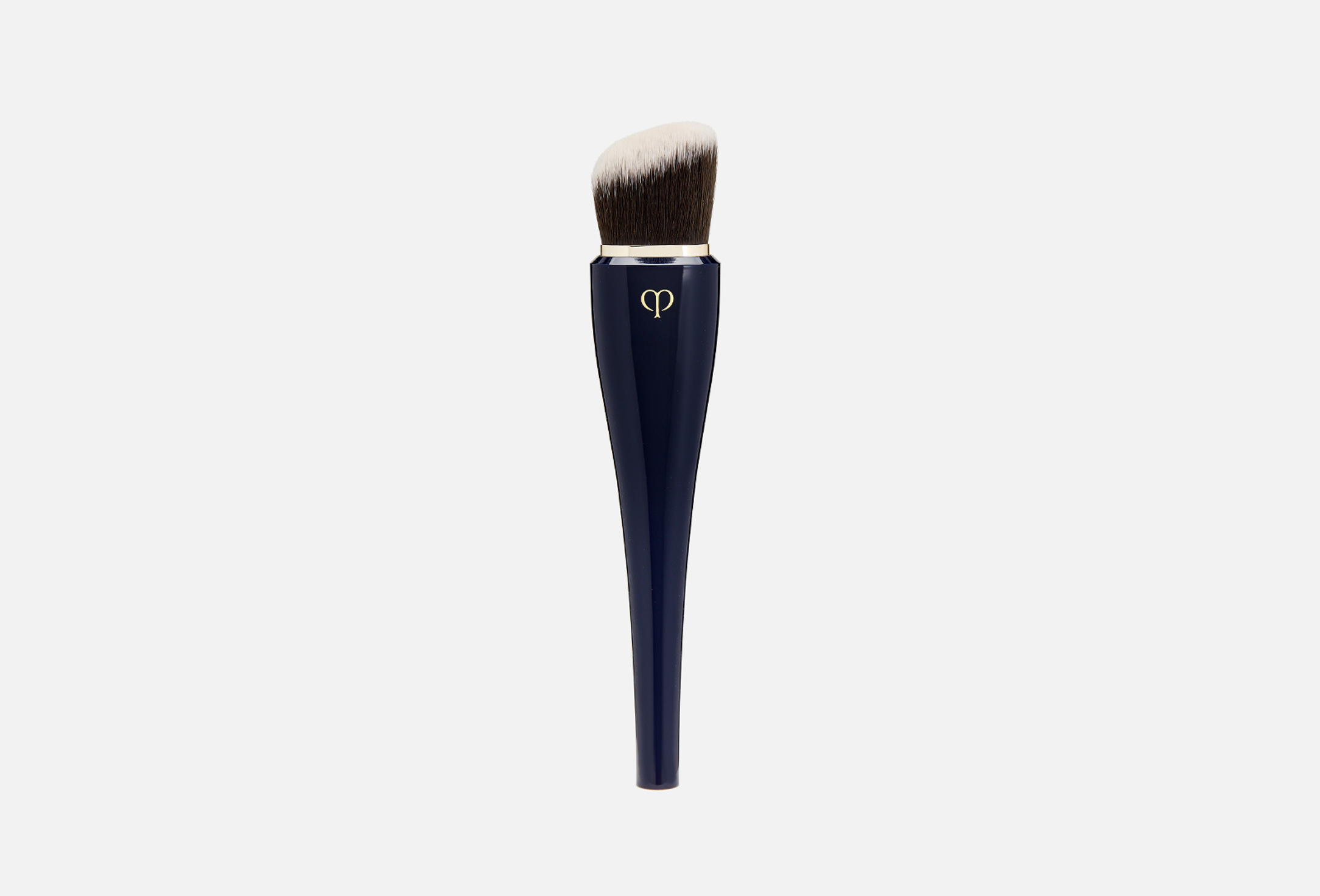 High coverage foundation brush 1