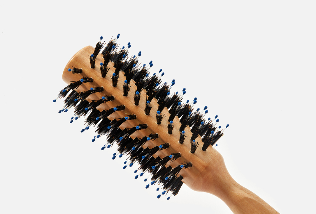 Hair Rituel by Sisley Large blow-dry hair brush The Blow-Dry Brush N°2 1 pcs Hair Rituel by Sisley Large blow-dry hair brush The Blow-Dry Brush N°2