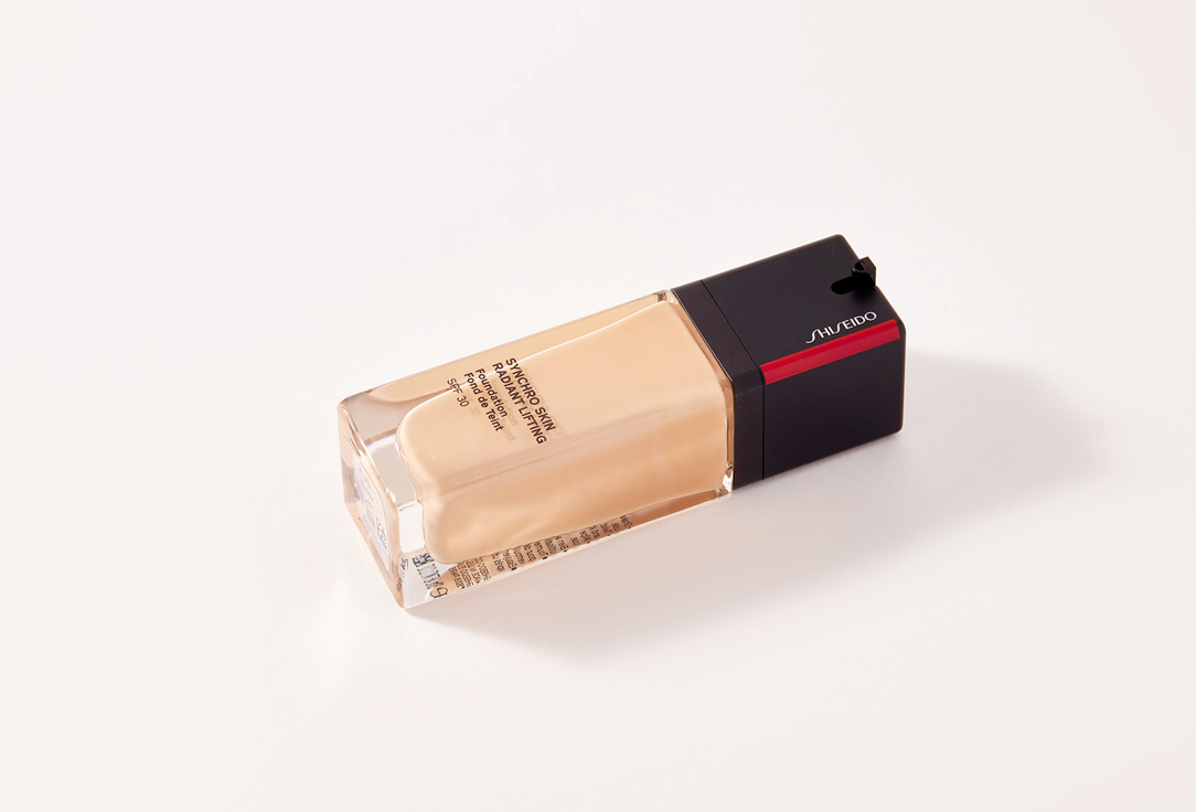 Shiseido Radiant Face Foundation SPF 30 Synchro