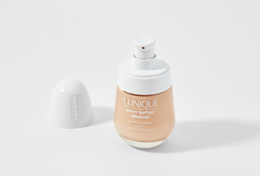 Clinique Moisturizing & Brightening Serum-Foundation SPF20 Even Better Clinical