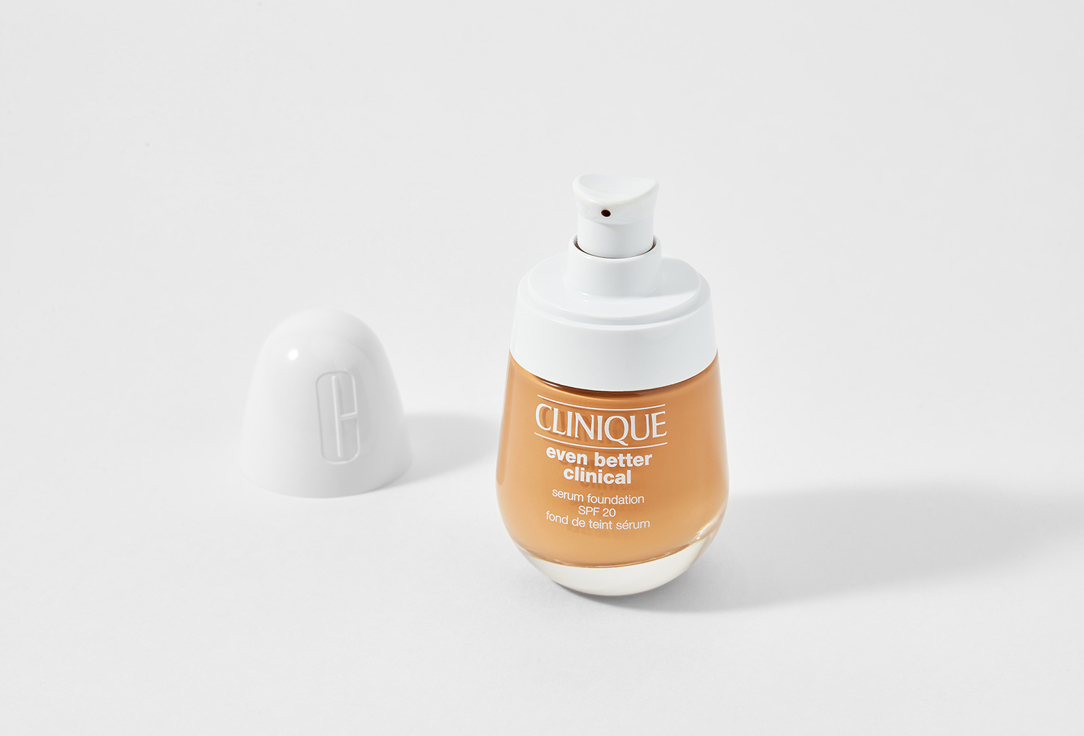Clinique Moisturizing & Brightening Serum-Foundation SPF20 Even Better Clinical