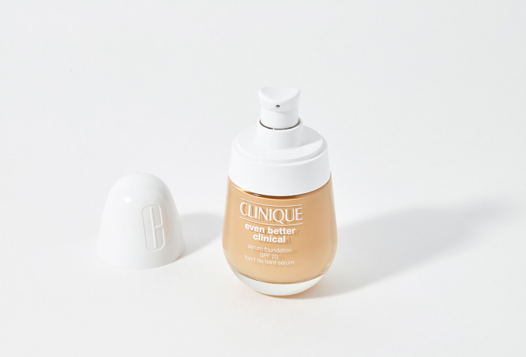 Clinique Moisturizing & Brightening Serum-Foundation SPF20 Even Better Clinical 90CN, Sand 30 ml Clinique Moisturizing & Brightening Serum-Foundation SPF20 Even Better Clinical