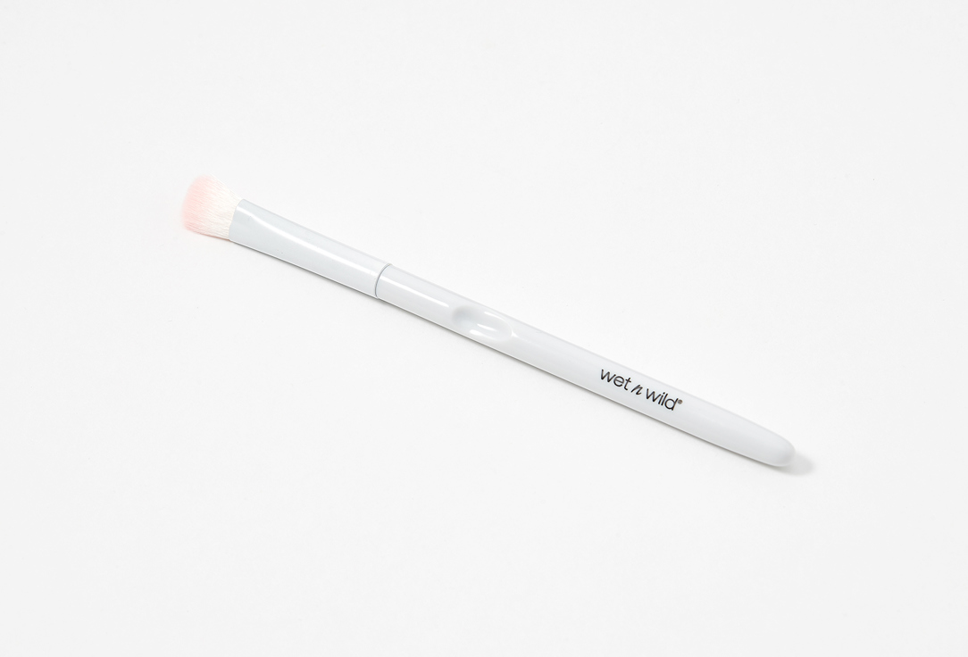 Wet n Wild Eyeshadow Brush Large