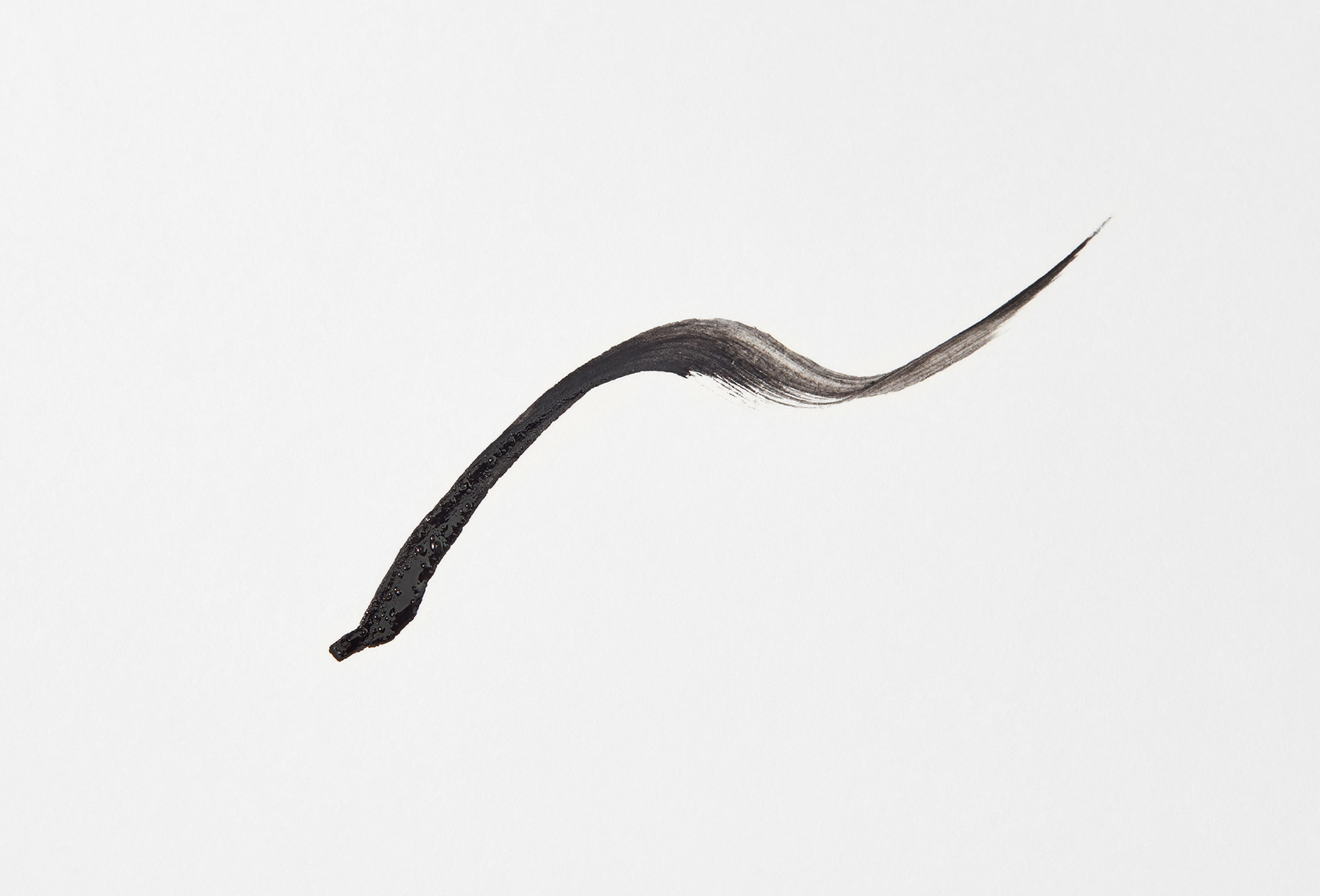 L'Oreal Paris Waterproof Liquid Eyeliner Matte signature