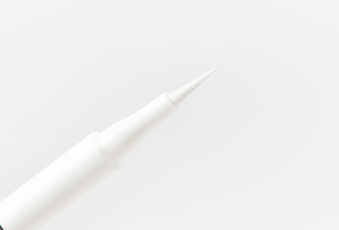 3INA Long-Lasting, Matte Eyeliner The Color Pen Eyeliner 100, White 1 ml 3INA Long-Lasting, Matte Eyeliner The Color Pen Eyeliner