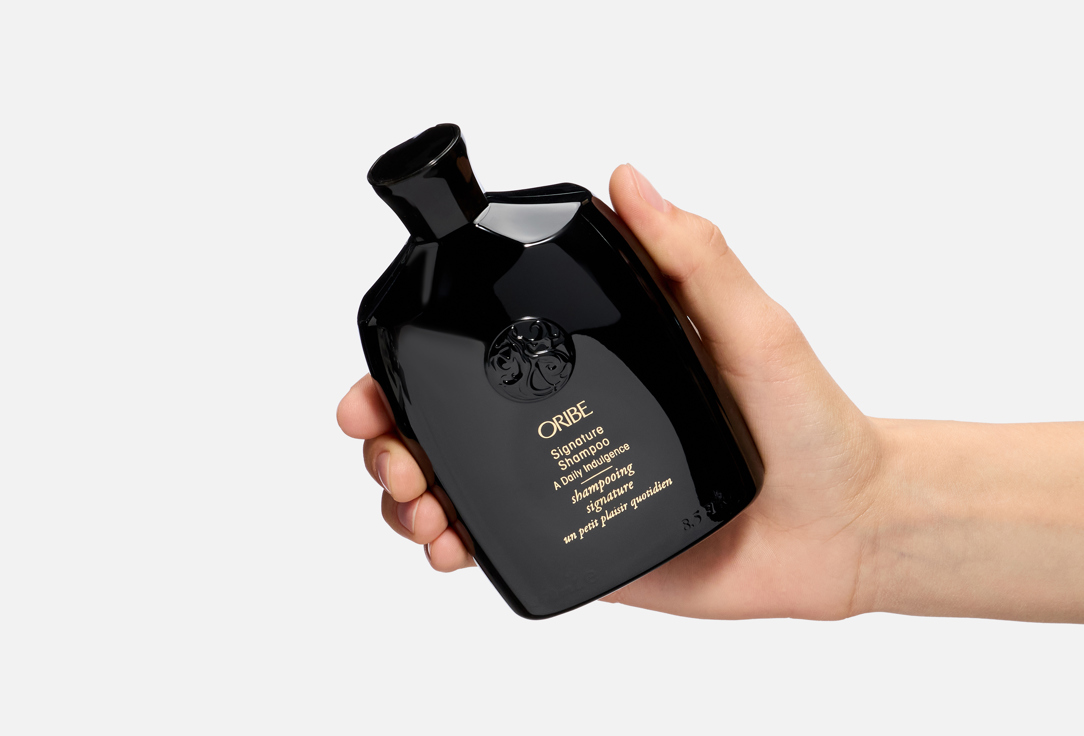 Oribe Daily Moisturizing Shampoo Signature Shampoo