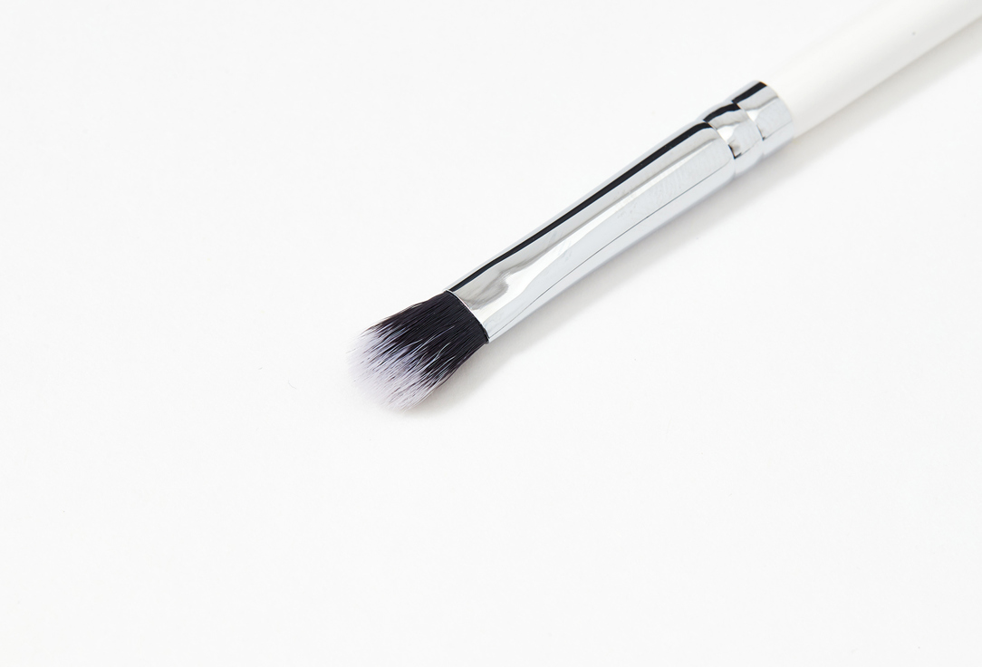 SHIK Eye makeup brush Baby face