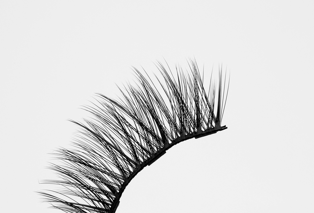 Eylure Eyeliner & False Lashes Kit Volume 2 pcs Eylure Eyeliner & False Lashes Kit Volume