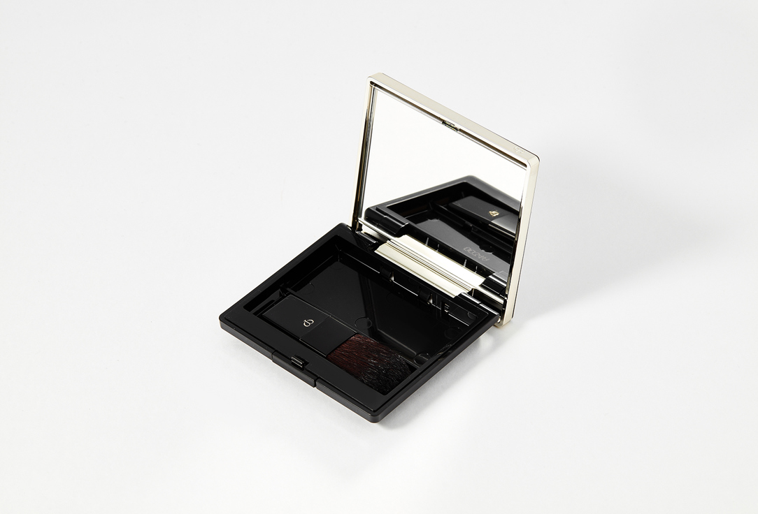Clé de Peau Beauté Case with brush Powder blush duo case