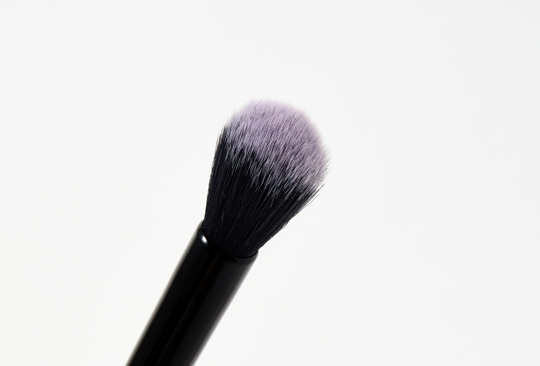 Clé de Peau Beauté Face Makeup Brush Powder & CreamBlush