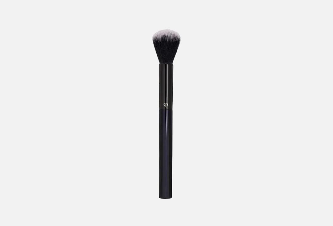 Clé de Peau Beauté Face Makeup Brush Powder & CreamBlush