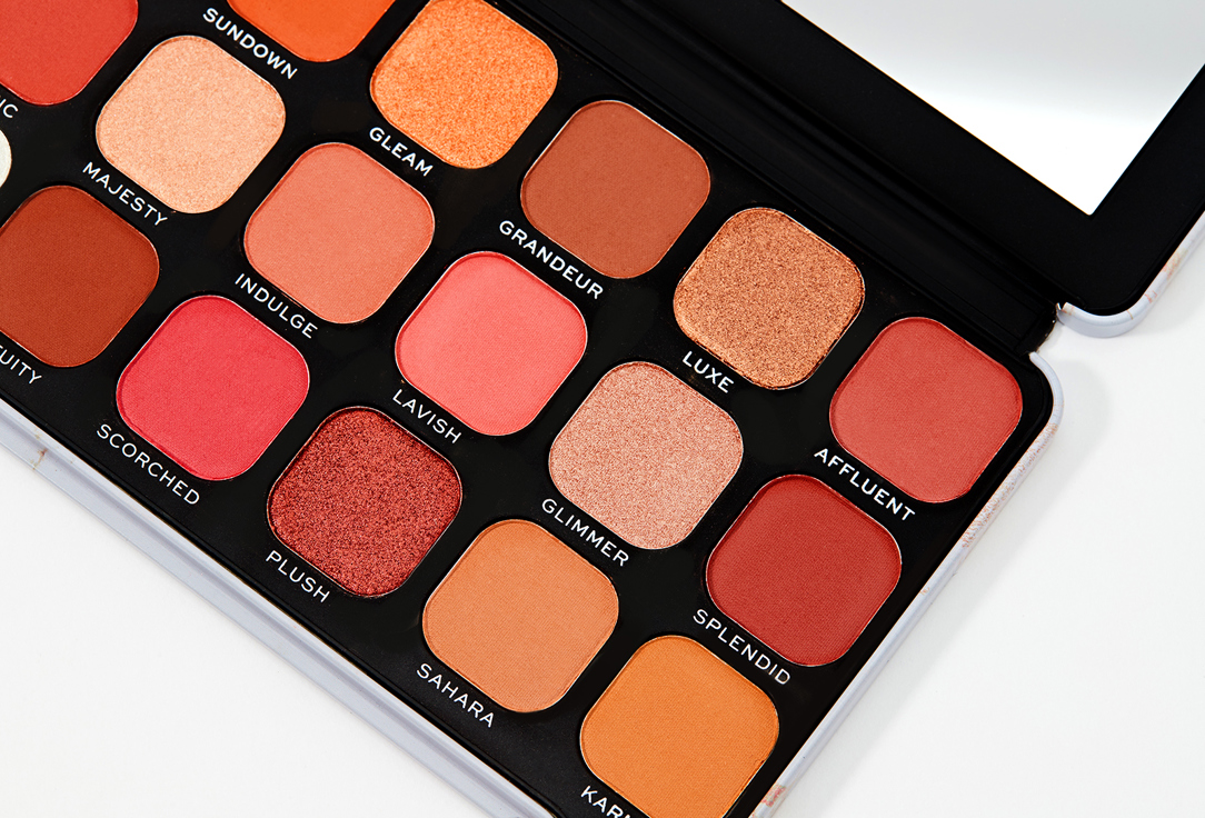 MakeUp Revolution Eyeshadow Palette Forever Flawless