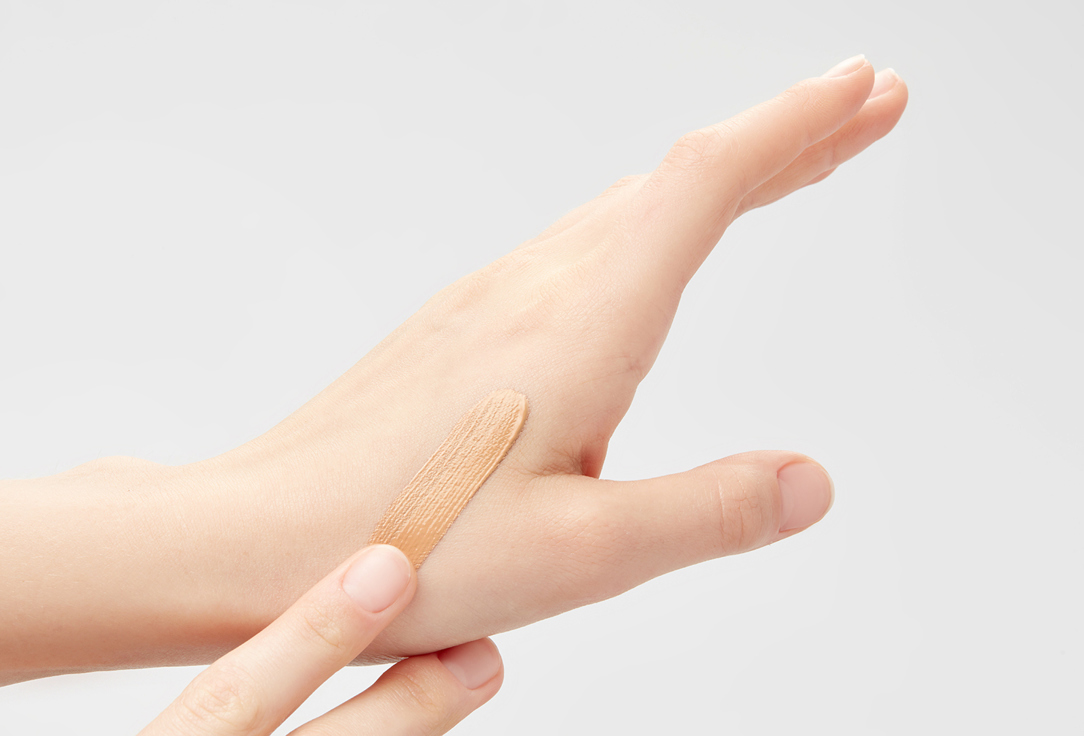 Shiseido Foundation with a radiant effect Future solution lx