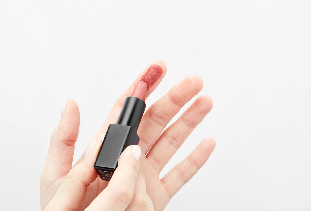Shiseido Matte Lipstick Modernmatte Powder