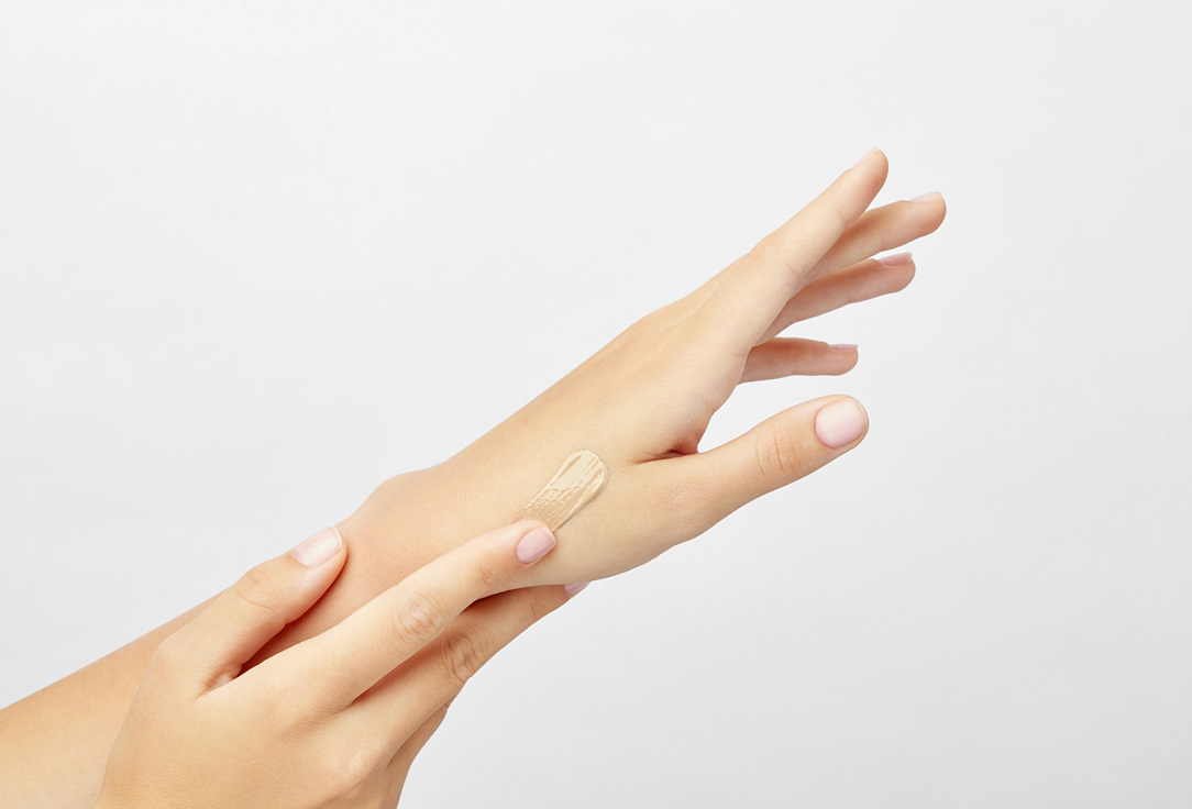 Clinique Lightweight Illuminating Fondation SPF15 Even Better Glow